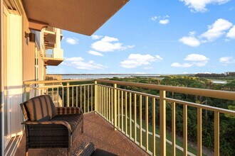 131 S Courtenay Pkwy in Merritt Island, FL - Building Photo - Building Photo