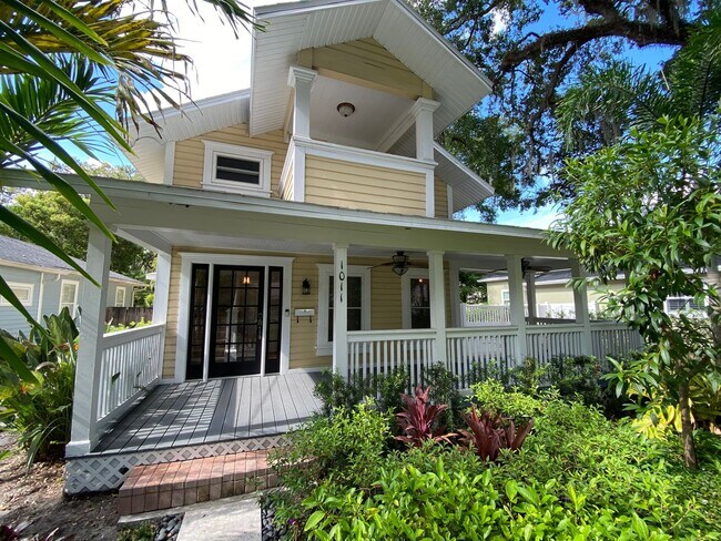 1011 Palmer St in Orlando, FL - Building Photo - Building Photo