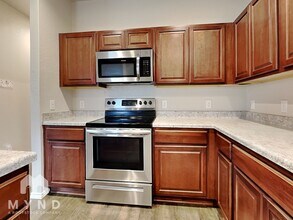 7535 Rose Robin Run Ct in Converse, TX - Foto de edificio - Building Photo