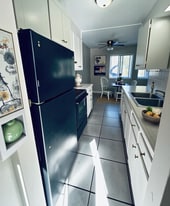 6638 MacArthur Blvd in Oakland, CA - Building Photo