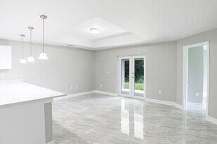 2022 East 12th Street in Lehigh Acres, FL - Building Photo