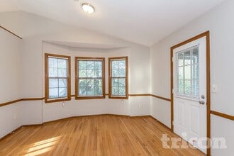 184 Hickory View Dr in Lawrenceville, GA - Building Photo - Building Photo