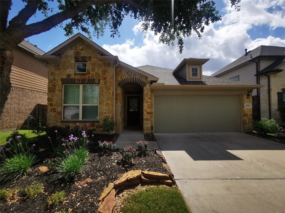 4939 Ginger Bluff Trail in Katy, TX - Building Photo