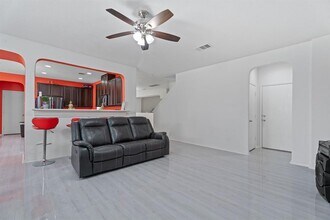 1109 Hyde Park Dr in Round Rock, TX - Building Photo - Building Photo