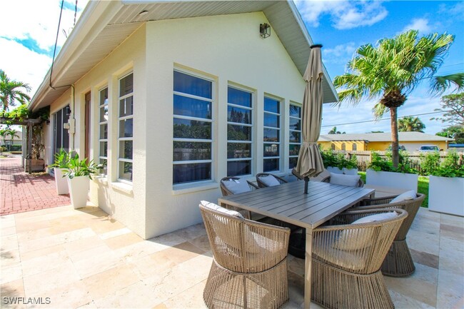 property at 801 99th Ave N