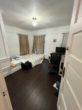 2506 N Alder St, Unit A in Tacoma, WA - Building Photo - Building Photo