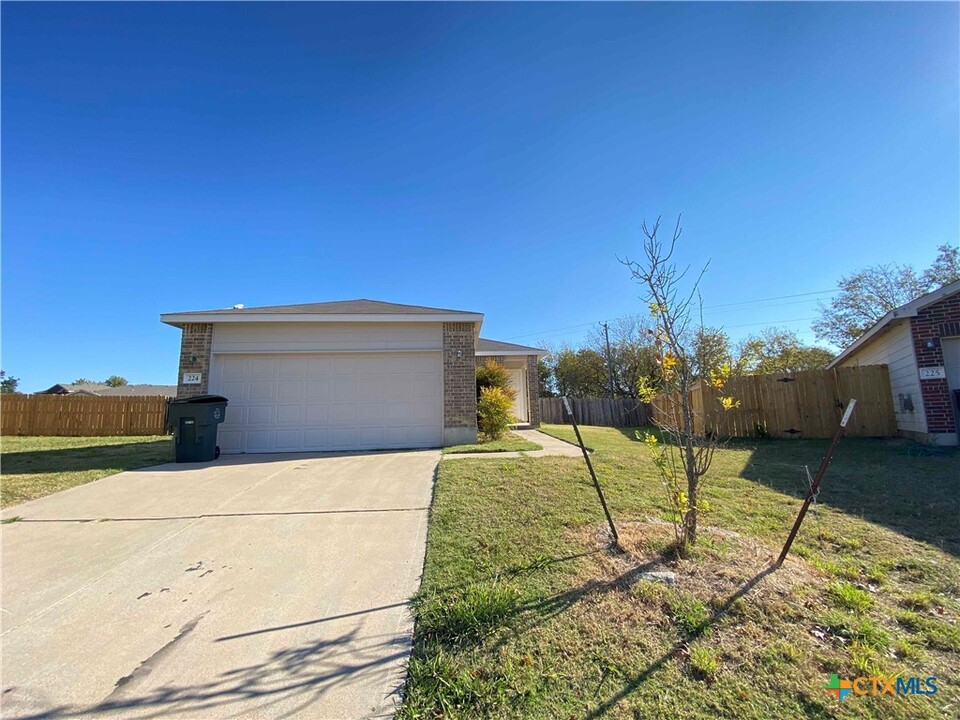 224 Avrshire Ln in Temple, TX - Building Photo