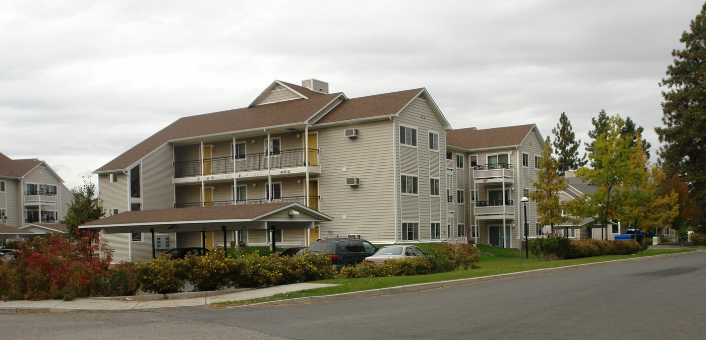 Village Apartments in Spokane, WA - Building Photo