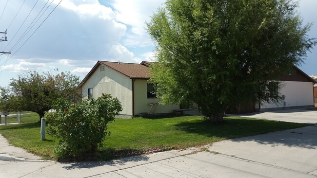property at 1715 Ashley Ave