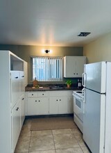 6638 MacArthur Blvd in Oakland, CA - Building Photo - Building Photo