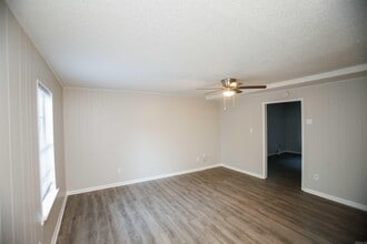 2100 Virginia Dr in North Little Rock, AR - Building Photo - Building Photo