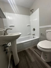 1408 Methyl St in Pittsburgh, PA - Building Photo - Building Photo