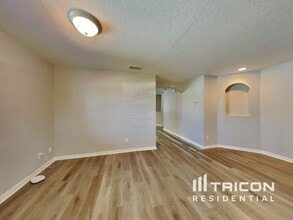 591 Swallowtail Dr in Haines City, FL - Building Photo - Building Photo