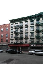 74 Mott St in New York, NY - Foto de edificio - Building Photo