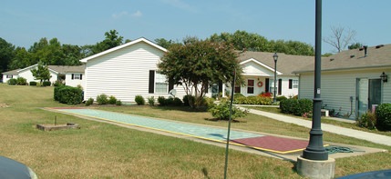 Dunlop Farms Senior Apartments 55+ in Colonial Heights, VA - Building Photo - Building Photo