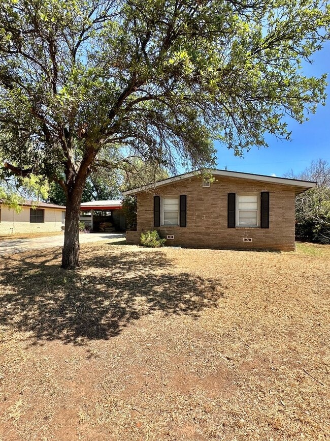 2620 Yale Ave in San Angelo, TX - Building Photo - Building Photo
