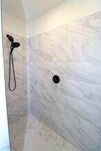 5506 Ave Q 1/2 in Galveston, TX - Building Photo - Building Photo