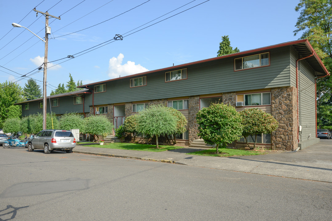 Camas House Apartments in Camas, WA - Building Photo