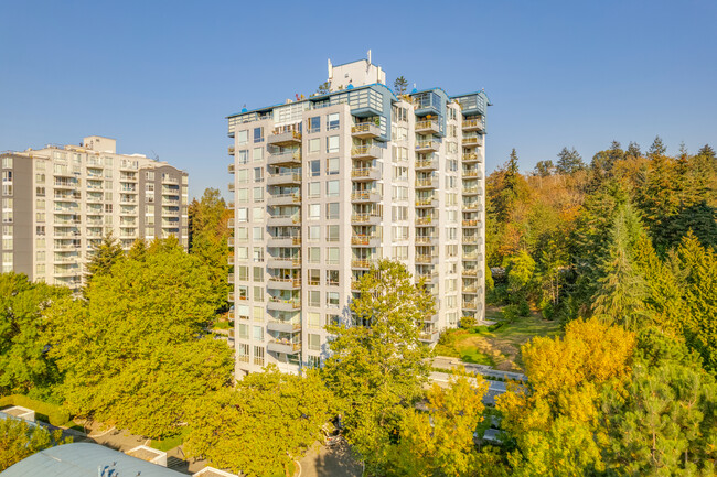 The Phoenix in Vancouver, BC - Building Photo - Building Photo