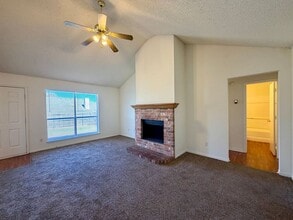 636 Park Place Drive in Hewitt, TX - Building Photo - Building Photo