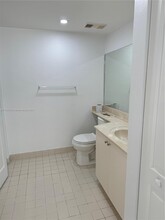 4738 NW 97th Ct, Unit 84 in Doral, FL - Building Photo - Building Photo