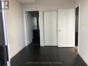 8 Eglinton Ave E in Toronto, ON - Building Photo - Building Photo