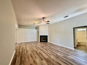1828 Brick Cir in Fort Walton Beach, FL - Building Photo - Building Photo
