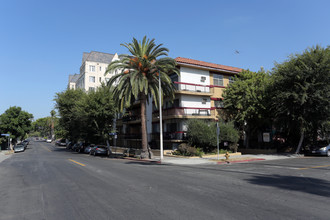 Villa Monti in Los Angeles, CA - Building Photo - Primary Photo