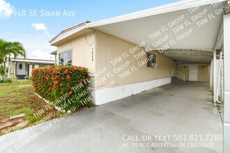 7948 SE Swan Ave in Hobe Sound, FL - Building Photo - Building Photo