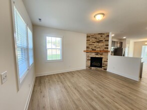 119 Crew Ln in Black Mountain, NC - Building Photo - Building Photo