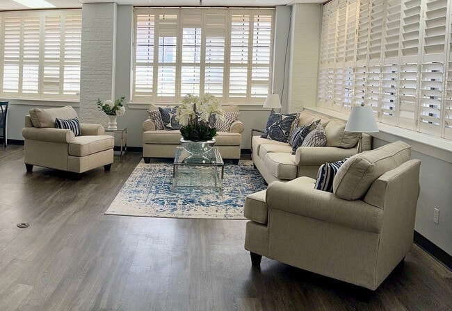 Serenity at Briarcrest in Bryan, TX - Building Photo - Building Photo