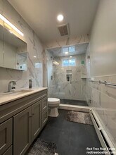 66 Perthshire Rd, Unit 2 in Boston, MA - Building Photo - Building Photo
