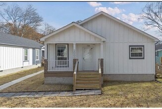 2000 Huff Pl in Chattanooga, TN - Foto de edificio - Building Photo