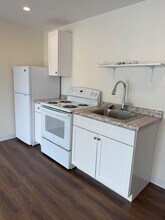162 Narragansett St in Gorham, ME - Building Photo - Building Photo