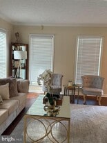 101 Tarks Ln in Severna Park, MD - Building Photo