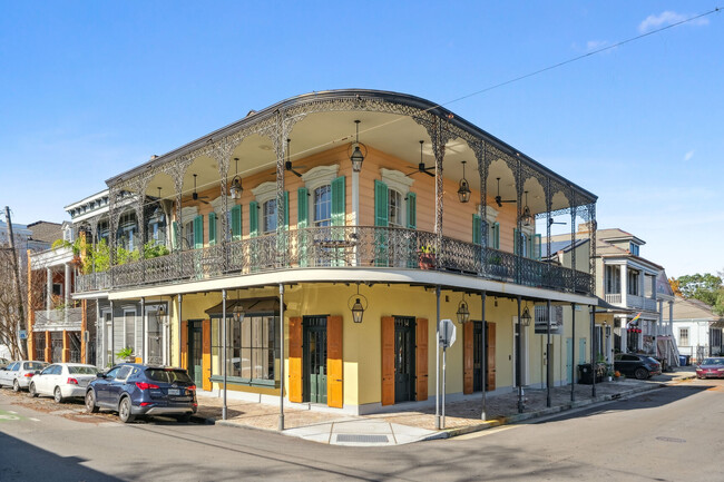property at 704 Marigny St