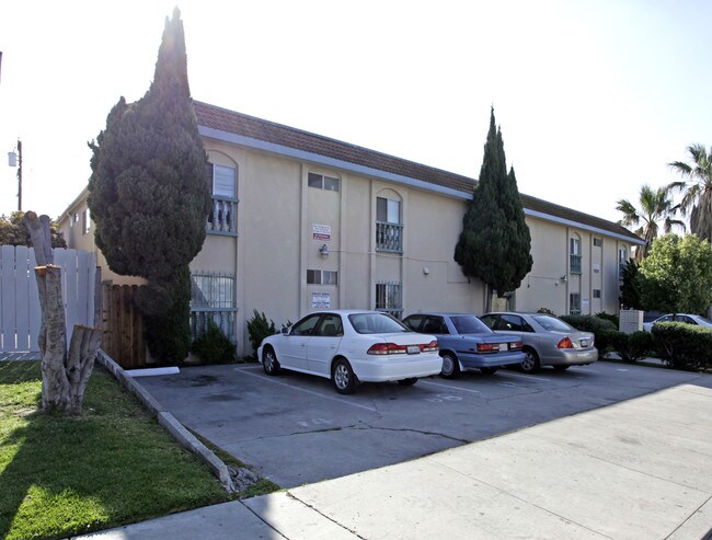 4367 50th St in San Diego, CA - Foto de edificio - Building Photo