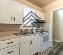 912 SW 35th St in Oklahoma City, OK - Building Photo - Building Photo