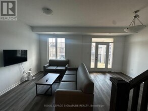 1259 Lily Cres in Milton, ON - Building Photo - Building Photo
