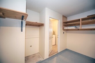 2753 Foster Hill Dr in Houston, TX - Building Photo - Building Photo