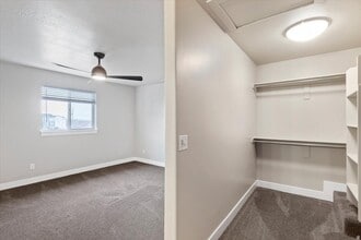 1259 N 450 E St in Ogden, UT - Foto de edificio - Building Photo