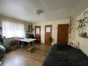 1212 Gold Ave SW, Unit 1212 Gold SW Duplex in Albuquerque, NM - Building Photo - Building Photo