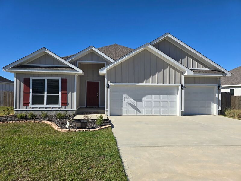 10840 Blacktail Loop in Bellview, FL - Building Photo