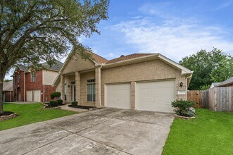 5422 Melody Park in Houston, TX - Foto de edificio - Building Photo