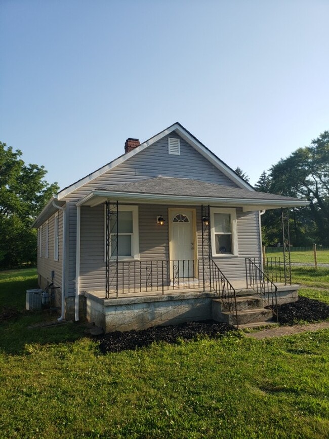 2448 W Fair Ave