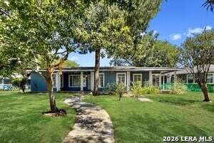 2331 W Magnolia Ave in San Antonio, TX - Building Photo