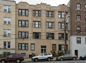 450 Riverdale Ave Apartments