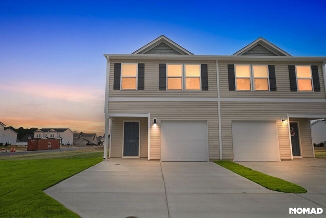 2401 Brookville Dr in Greenville, NC - Building Photo - Building Photo