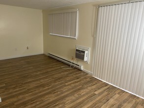 5 Nabby Rd, Unit B147 in Danbury, CT - Building Photo - Building Photo
