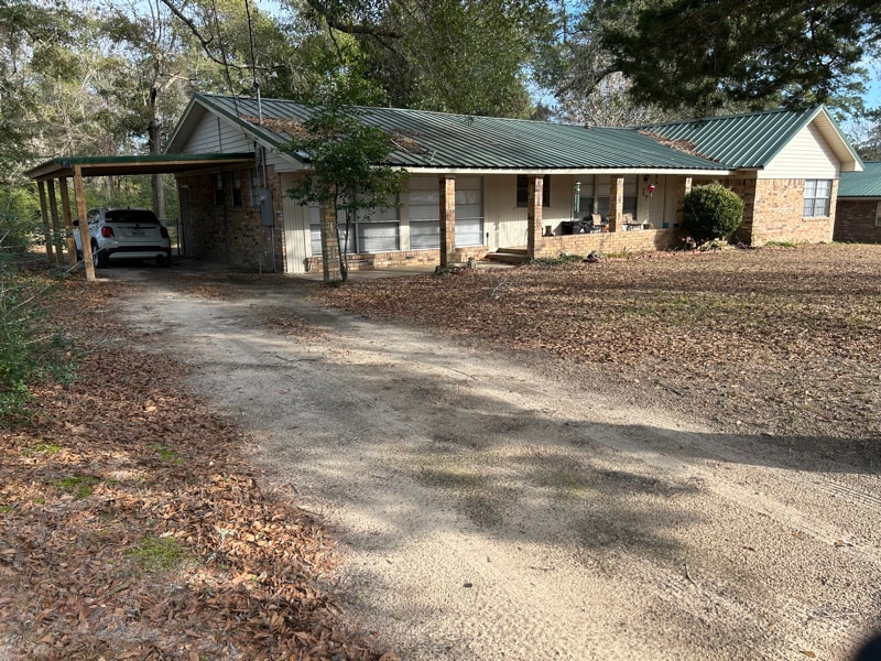 620 Temple St in Woodville, TX - Foto de edificio